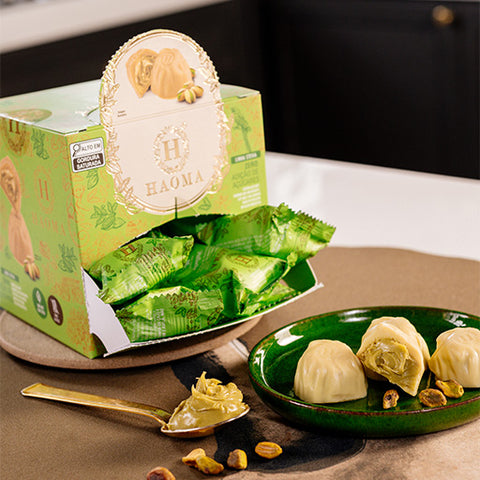 Pistachio White Chocolate Truffle - Box with 16 units